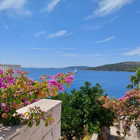 Villa Apartments Oliva Seget Vranjica Kültér fotó